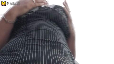 22906