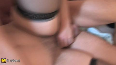 10076